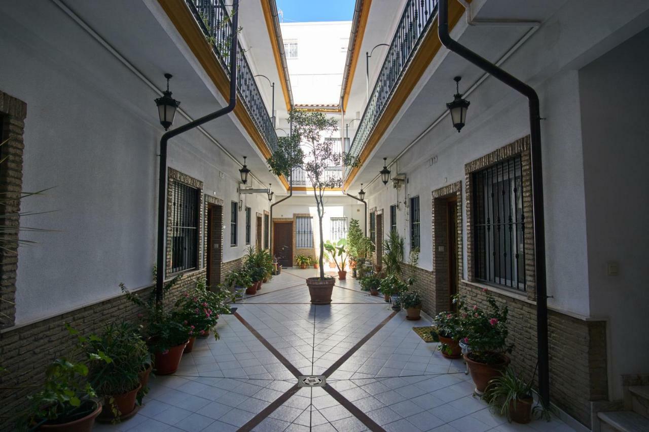 Apartament Escoberos Courtyard Duplex By Valcambre Sewilla Zewnętrze zdjęcie
